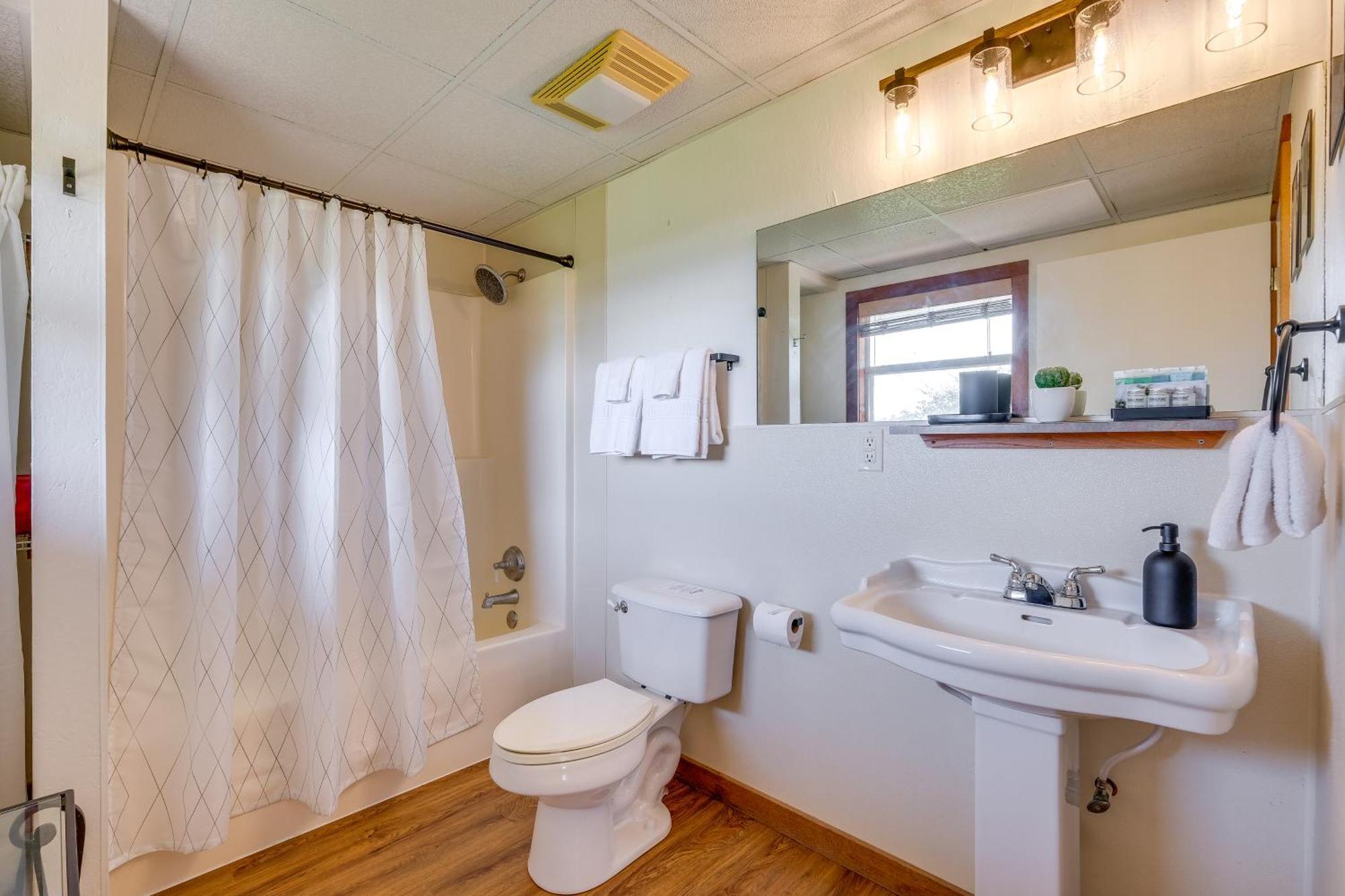 Delightful Carmine Studio On Farm Near Round Top! Buitenkant foto