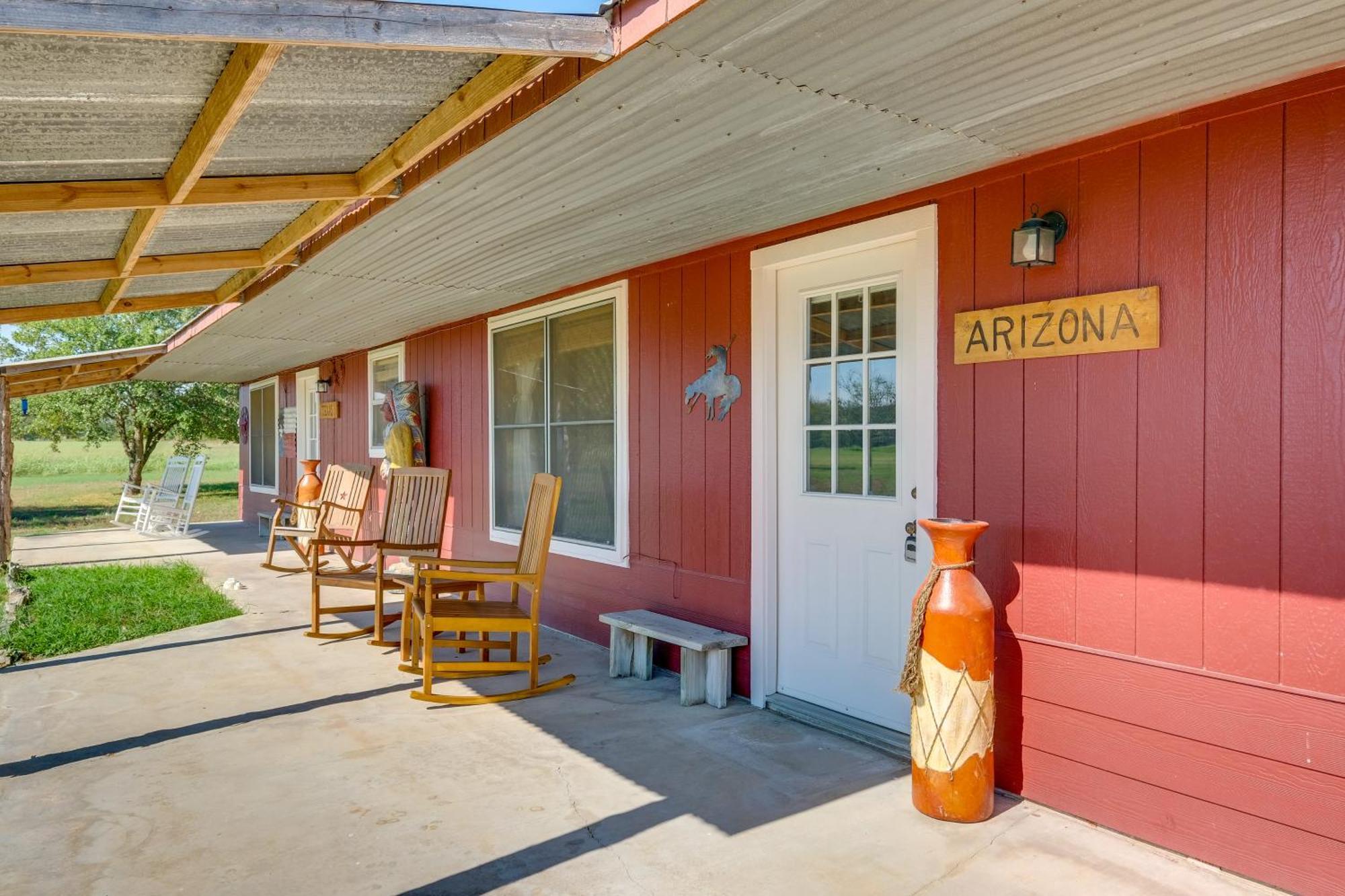 Delightful Carmine Studio On Farm Near Round Top! Buitenkant foto