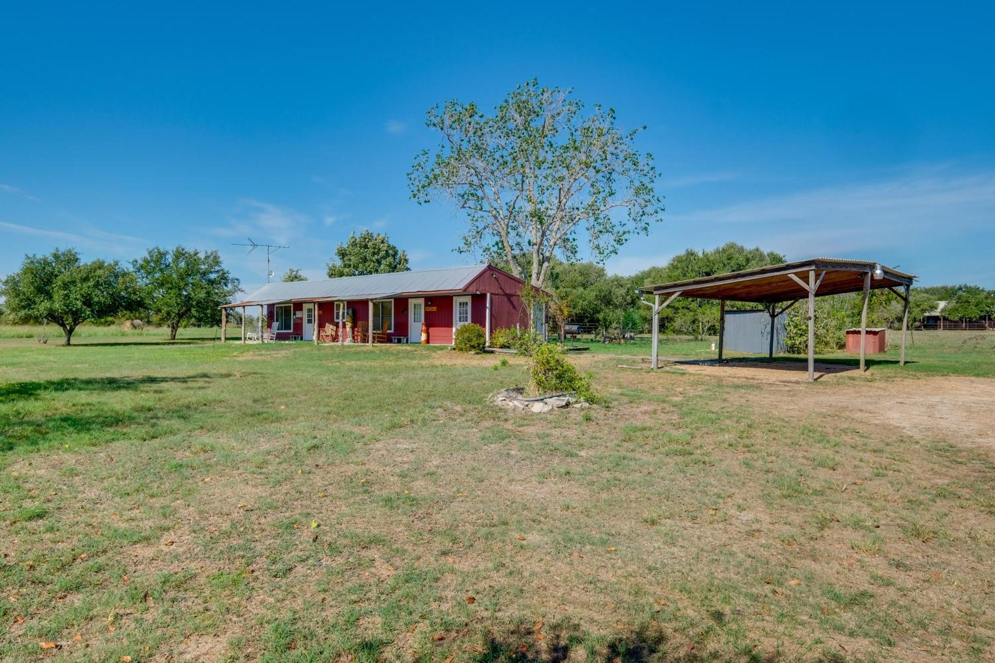 Delightful Carmine Studio On Farm Near Round Top! Buitenkant foto